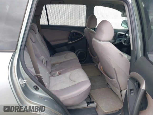 2007 Toyota RAV4 with VIN JTMZD33V175037270, listed as a IAAI auction lot 41549532 with 178,097 mi miles. Bid and sale history available at carsss.com. Image 8.