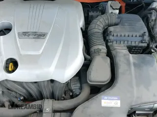 2011 Hyundai Sonata Hybrid z VIN KMHEC4A44BA001893, wystawiony jako IAAI lot #42954589 z przebiegiem 94 939 mil mil oraz . Historia ofert i sprzedaży dostępna na DreamBid. Obrazek 12.