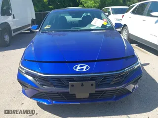 2025 Hyundai Elantra SEL Convenience with VIN KMHLS4DG2SU965777, listed as a IAAI auction lot 42075642 with 2,697 mi miles. Bid and sale history available at carsss.com. Image 12.