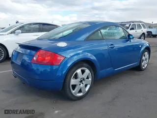 2001 Audi TT with VIN TRUWX28N011014774, listed as a IAAI auction lot 41761518 with 193,169 mi miles. Bid and sale history available at carsss.com. Image 4.