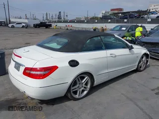 2012 Mercedes-Benz E 350 with VIN WDDKK5KF3CF164187, listed as a IAAI auction lot 42128731 with 111,693 mi miles and . Bid and sale history available at DreamBid. Image 4.