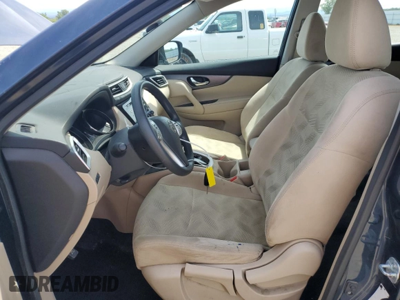 2016 Nissan Rogue SV z VIN 5N1AT2MVXGC765038, wystawiony jako Copart lot #57159415 z przebiegiem 135 163 mil mil oraz Szkoda całkowita • Salvage title. Historia ofert i sprzedaży dostępna na DreamBid. Obrazek 7.