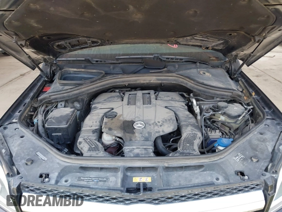 2015 Mercedes-Benz GL-Class GL 450 with VIN 4JGDF6EE2FA513286, listed as a IAAI auction lot 41931230 with 88,492 mi miles. Bid and sale history available at carsss.com. Image 10.