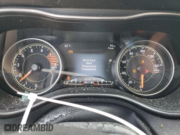 2020 Jeep Cherokee Limited with VIN 1C4PJMDX6LD617135, listed as a Copart auction lot 59088015 with 63,147 mi miles and Salvage title. Bid and sale history available at DreamBid. Image 9.