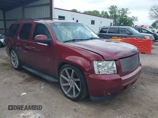 2008 Chevrolet Tahoe 1LT z VIN 1GNFC13068R212483, wystawiony jako IAAI lot #42379920 z przebiegiem 187 982 mil mil oraz . Historia ofert i sprzedaży dostępna na DreamBid. Obrazek 1.