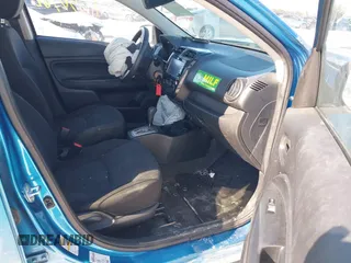 2020 Mitsubishi Mirage ES z VIN ML32A3HJ9LH007588, wystawiony jako IAAI lot #41636566 z przebiegiem 53 444 mil mil oraz . Historia ofert i sprzedaży dostępna na DreamBid. Obrazek 5.