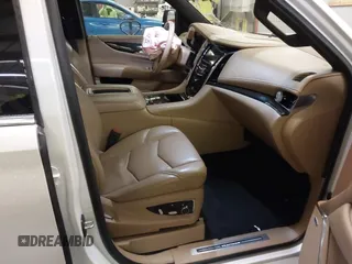 2018 Cadillac Escalade Platinum z VIN 1GYS4DKJ8JR199087, wystawiony jako IAAI lot #42062074 z przebiegiem 97 751 mil mil oraz . Historia ofert i sprzedaży dostępna na DreamBid. Obrazek 5.