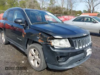 2012 Jeep Compass Latitude with VIN 1C4NJCEB3CD602600, listed as a IAAI auction lot 41567361 with 181,847 mi miles. Bid and sale history available at carsss.com. Image 6.