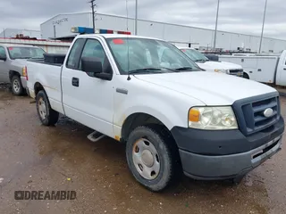 2007 Ford F-150 XL with VIN 1FTRF12277NA73972, listed as a IAAI auction lot 41697944 with 131,636 mi miles. Bid and sale history available at carsss.com. Image 1.