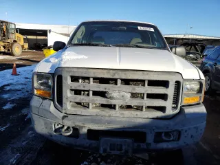 2005 Ford Super Duty F-250 XL with VIN 1FTSW20505EB32152, listed as a Copart auction lot 41635435 with 176,471 mi miles and Salvage Title. Bid and sale history available at carsss.com. Image 5.
