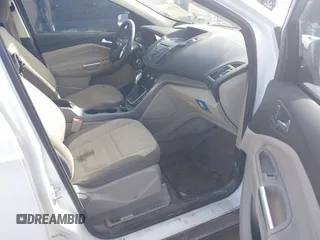 2013 Ford Escape SE with VIN 1FMCU9GX2DUD19077, listed as a IAAI auction lot 41578028 with 124,890 mi miles. Bid and sale history available at carsss.com. Image 5.