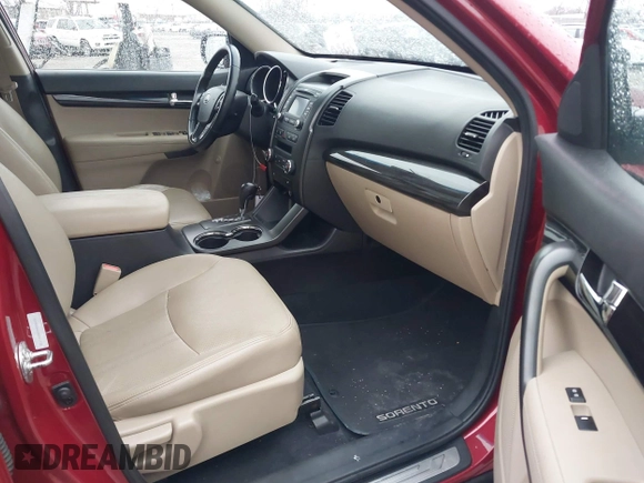 2013 Kia Sorento EX with VIN 5XYKUDA20DG311738, listed as a IAAI auction lot 41943988 with 165,820 mi miles. Bid and sale history available at carsss.com. Image 5.