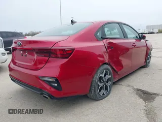 2021 Kia Forte LXS z VIN 3KPF24AD0ME346625, wystawiony jako IAAI lot #39182049 z przebiegiem 32 768 mil mil oraz . Historia ofert i sprzedaży dostępna na DreamBid. Obrazek 4.