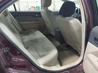 2011 Ford Fusion SE with VIN 3FAHP0HAXBR308930, listed as a IAAI auction lot 42028352 with 116,116 mi miles. Bid and sale history available at carsss.com. Image 8.