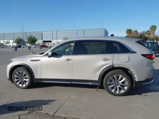 2024 Mazda CX-90 3.3 Turbo Premium Plus with VIN JM3KKEHD0R1118202, listed as a IAAI auction lot 41954825 with 9,685 mi miles. Bid and sale history available at carsss.com. Image 14.