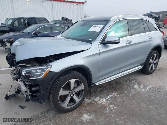2021 Mercedes-Benz GLC with VIN W1N0G8EBXMF965111, listed as a IAAI auction lot 41597607 with 38,957 mi miles. Bid and sale history available at carsss.com. Image 2.
