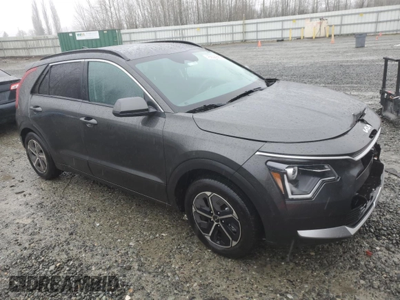 2023 Kia Niro LX with VIN KNDCP3LE7P5098748, listed as a Copart auction lot 45603995 with 23,255 mi miles and Salvage Title. Bid and sale history available at carsss.com. Image 4.