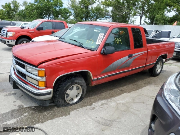 1998 Chevrolet C/K 1500 with VIN 1GCEC19M1WR157372, listed as a Copart auction lot 59326624 with NaN miles and Salvage Title. Bid and sale history available at carsss.com. Image 1.