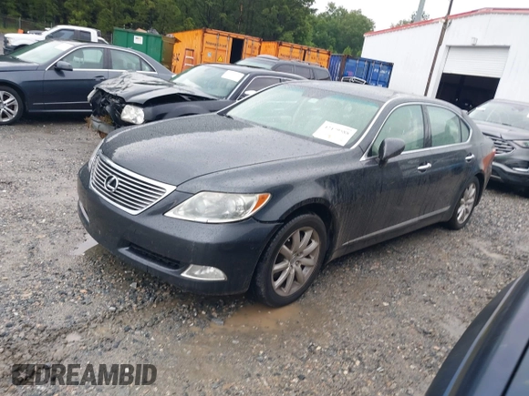 2007 Lexus LS 460 L z VIN JTHGL46F775001117, wystawiony jako IAAI lot #42479588 z przebiegiem 217 842 mil mil oraz . Historia ofert i sprzedaży dostępna na DreamBid. Obrazek 2.