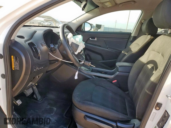 2012 Kia Sportage LX z VIN KNDPBCA22C7261796, wystawiony jako Copart lot #57284425 z przebiegiem 133 383 mil mil oraz Szkoda całkowita • Salvage title. Historia ofert i sprzedaży dostępna na DreamBid. Obrazek 7.