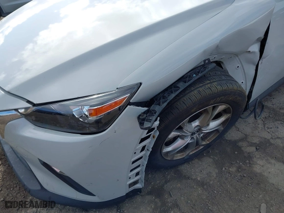 2016 Mazda CX-3 Sport with VIN JM1DKFB75G0127698, listed as a IAAI auction lot 41691057 with 1 mi miles. Bid and sale history available at carsss.com. Image 6.
