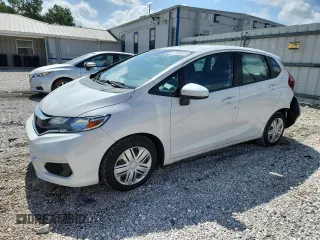 2019 Honda Fit LX z VIN 3HGGK5H48KM726963, wystawiony jako Copart lot #61465025 z przebiegiem 97 129 mil mil oraz Szkoda całkowita • Salvage title. Historia ofert i sprzedaży dostępna na DreamBid. Obrazek 1.