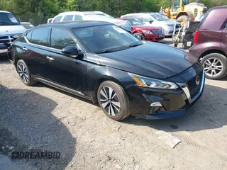 2020 Nissan Altima SV z VIN 1N4BL4DV7LC247666, wystawiony jako IAAI lot #42009248 z przebiegiem 77 356 mil mil oraz . Historia ofert i sprzedaży dostępna na DreamBid. Obrazek 1.