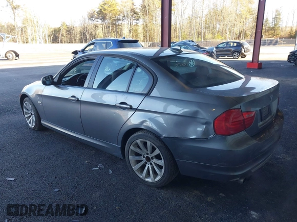 2011 BMW 3 Series 328i xDrive with VIN WBAPK5G53BNN27959, listed as a IAAI auction lot 38801702 with 148,455 mi miles and . Bid and sale history available at carsss.com. Image 3.