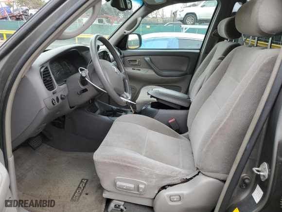 2004 Toyota Sequoia SR5 with VIN 5TDBT44A74S215534, listed as a Copart auction lot 50043435 with 244,629 mi miles and Clean Title. Bid and sale history available at carsss.com. Image 7.