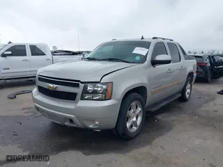 2007 Chevrolet Avalanche LTZ with VIN 3GNEC12J67G134064, listed as a IAAI auction lot 42029811 with 1 mi miles. Bid and sale history available at carsss.com. Image 17.