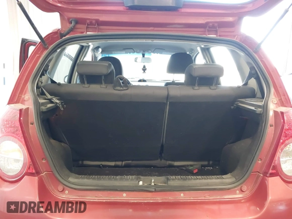 2009 Chevrolet Aveo 1LT with VIN KL1TD66E89B615900, listed as a IAAI auction lot 42061164 with 117,724 mi miles and . Bid and sale history available at DreamBid. Image 17.