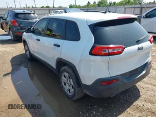 2015 Jeep Cherokee Sport z VIN 1C4PJLAB4FW535853, wystawiony jako IAAI lot #42209978 z przebiegiem 155 336 mil mil oraz . Historia ofert i sprzedaży dostępna na DreamBid. Obrazek 3.