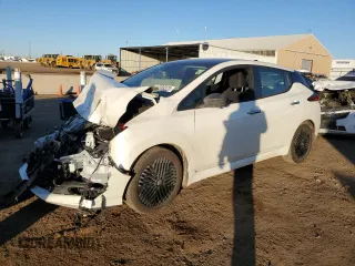 2025 Nissan LEAF SV Plus with VIN 1N4CZ1CV5SC558997, listed as a Copart auction lot 44338375 with 4,440 mi miles and Salvage Title. Bid and sale history available at carsss.com. Image 1.