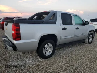 2010 Chevrolet Avalanche with VIN 3GNNCEE02AG264649, listed as a Copart auction lot 73942624 with 93,372 mi miles and Non Repairable. Bid and sale history available at DreamBid. Image 3.