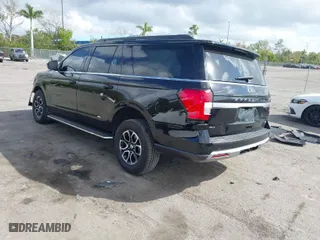 2023 Ford Expedition Max XLT with VIN 1FMJK1H89PEA28645, listed as a IAAI auction lot 41579598 with 1 mi miles. Bid and sale history available at carsss.com. Image 3.