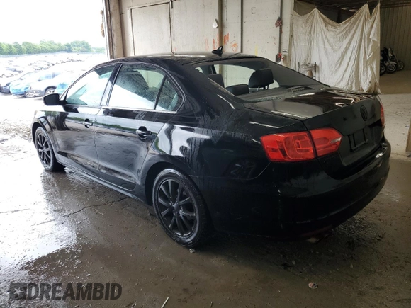 2013 Volkswagen Jetta SE with VIN 3VWDP7AJ1DM443688, listed as a Copart auction lot 55982585 with 137,112 mi miles and Salvage title. Bid and sale history available at DreamBid. Image 2.