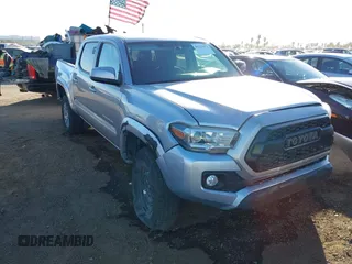 2016 Toyota Tacoma SR5 with VIN 5TFAX5GN7GX068344, listed as a IAAI auction lot 41337672 with 51,914 mi miles. Bid and sale history available at carsss.com. Image 1.