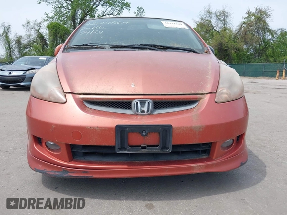 2007 Honda Fit Sport with VIN JHMGD38687S025450, listed as a IAAI auction lot 42124564 with 207,838 mi miles. Bid and sale history available at carsss.com. Image 6.