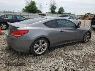 2010 Hyundai Genesis Coupe Premium with VIN KMHHT6KD7AU033984, listed as a Copart auction lot 64473465 with 95,512 mi miles and Clean title. Bid and sale history available at DreamBid. Image 3.