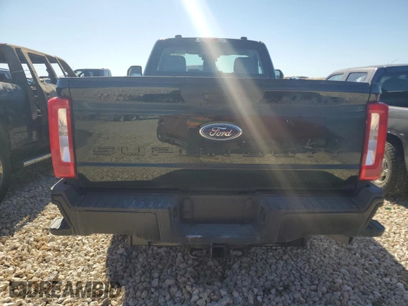 2024 Ford F-250 XL with VIN 1FTBF2AA1REF32111, listed as a Copart auction lot 45367575 with 1,192 mi miles and Salvage title. Bid and sale history available at DreamBid. Image 6.
