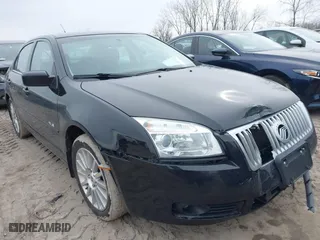 2008 Mercury Milan Premier with VIN 3MEHM08108R651868, listed as a IAAI auction lot 41463137 with 109,951 mi miles. Bid and sale history available at carsss.com. Image 1.
