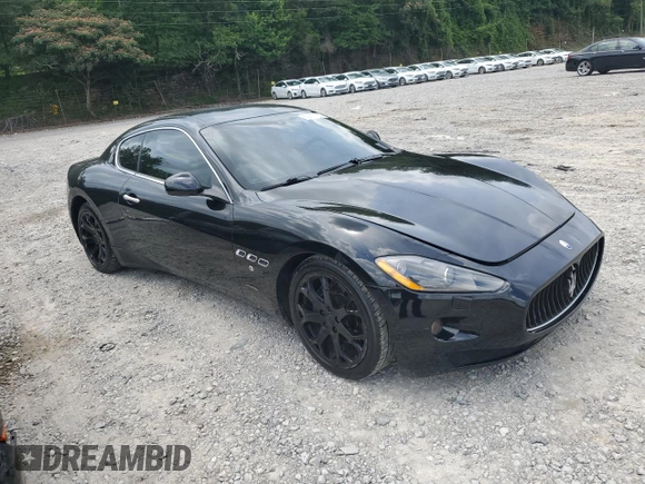 2009 Maserati GranTurismo с VIN ZAMGJ45A990047377, выставлен на аукционе Copart как лот 60991755 с пробегом 95 562 миль миль и Чистый • Clean title. История ставок и продаж доступна на DreamBid. Изображение 4.