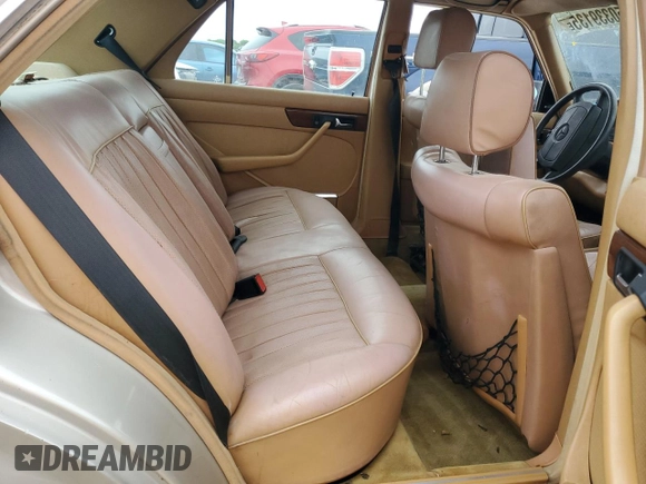 1984 Mercedes-Benz 300 with VIN WDBCB20B7EA028754, listed as a Copart auction lot 50339135 with 152,033 mi miles and Salvage Title. Bid and sale history available at DreamBid. Image 10.