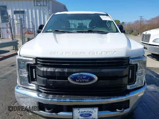 2019 Ford Super Duty F-250 SRW XL with VIN 1FT7W2A65KEF95185, listed as a IAAI auction lot 41615970 with 68,278 mi miles. Bid and sale history available at carsss.com. Image 12.