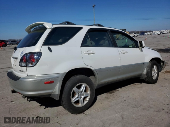 2002 Lexus RX 300 with VIN JTJHF10UX20286711, listed as a Copart auction lot 45305695 with 271,025 mi miles and Salvage Title. Bid and sale history available at carsss.com. Image 3.