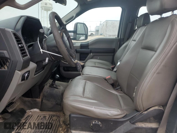 2019 Ford F-350 XL with VIN 1FD8W3HT6KEE55194, listed as a Copart auction lot 52143265 with 248,862 mi miles and Clean Title. Bid and sale history available at DreamBid. Image 8.