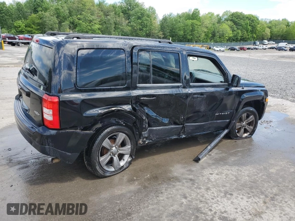 2014 Jeep Patriot Latitude z VIN 1C4NJPFA8ED679463, wystawiony jako Copart lot #57115775 z przebiegiem 183 218 mil mil oraz Szkoda całkowita • Salvage title. Historia ofert i sprzedaży dostępna na DreamBid. Obrazek 3.