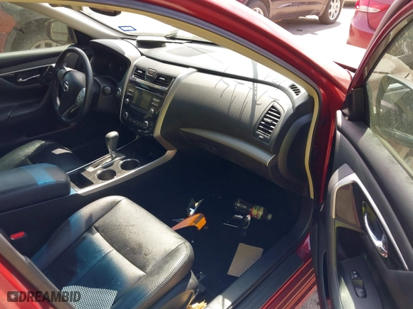 2013 Nissan Altima 2.5 SV with VIN 1N4AL3AP2DC117114, listed as a IAAI auction lot 41877177 with 54,069 mi miles. Bid and sale history available at carsss.com. Image 5.