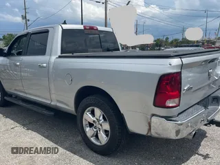 2014 Ram 1500 Big Horn z VIN 1C6RR6TT0ES435013, wystawiony jako Copart lot #59365815 z przebiegiem 211 373 mil mil oraz Czysty tytuł • Clean title. Historia ofert i sprzedaży dostępna na DreamBid. Obrazek 3.
