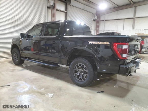 2021 Ford F-150 XL with VIN 1FTEW1E84MFC27459, listed as a Copart auction lot 83645454 with 41,800 mi miles and Clean Title. Bid and sale history available at carsss.com. Image 2.
